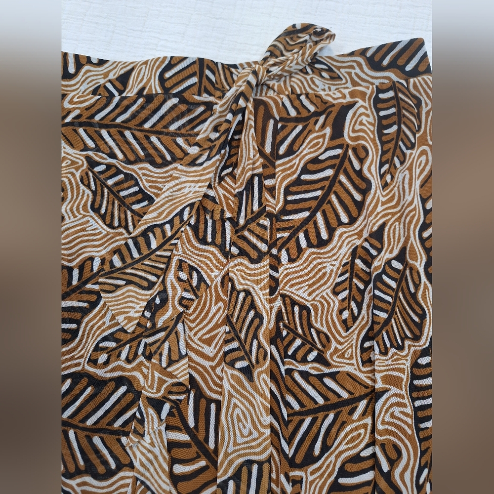 Brown Leaf Patterned Women's Skirt - Picture 13 of 13